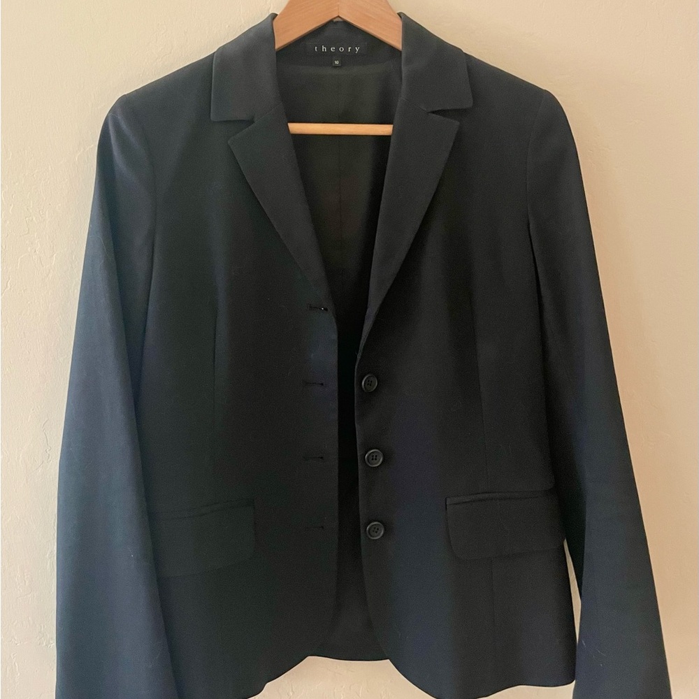 Theory Women black linen blazer - great condition - 80$